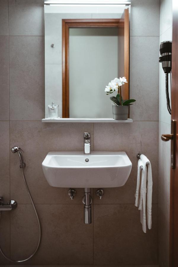 Albergo Commercio Palmanova Luaran gambar